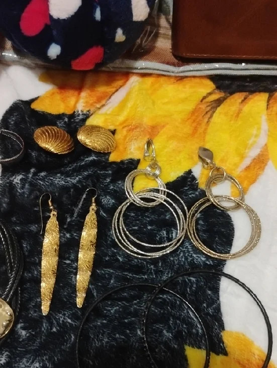 Bundles - Picture 5 of 11